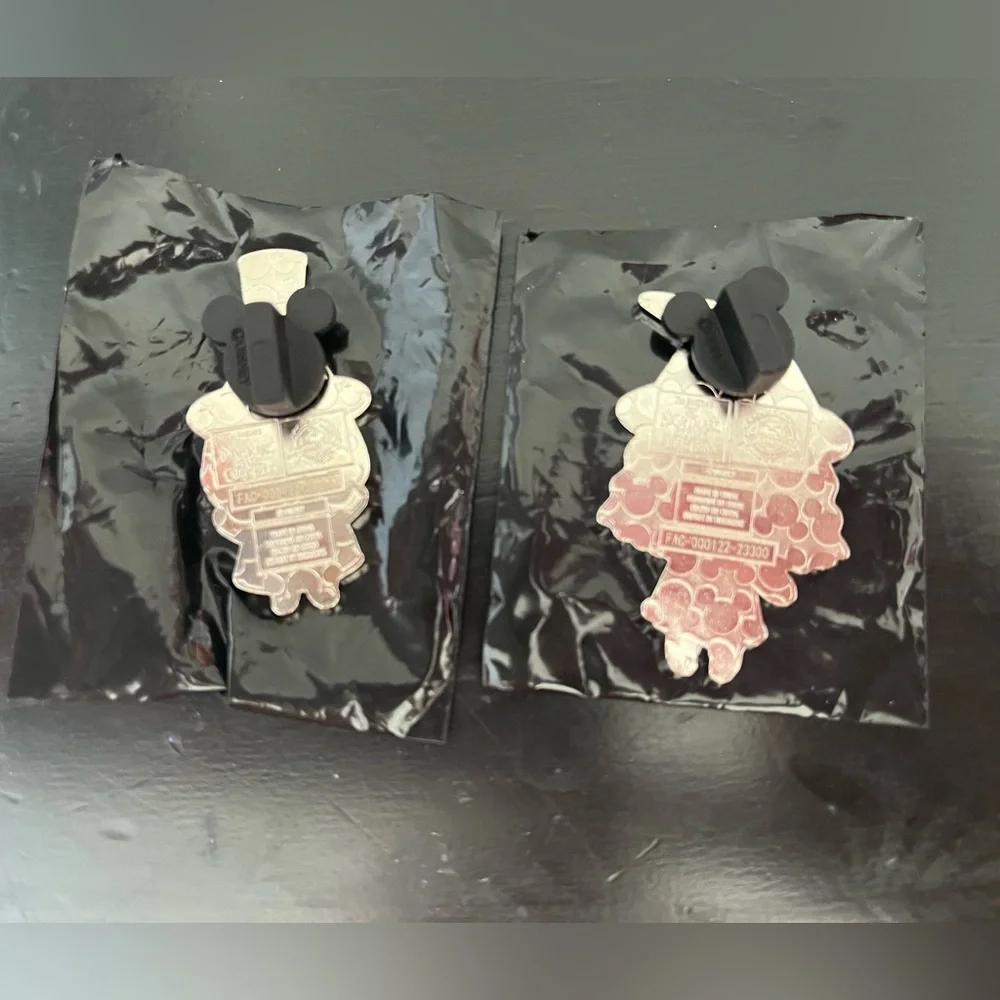 Disney Parks Tim Burton The Nightmare Before Christmas character Set of 2 Pins - Picture 4 of 8